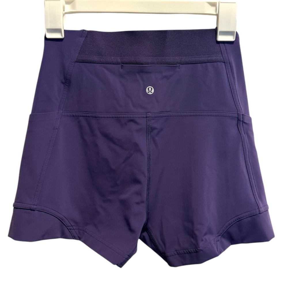 Like new lululemon Rogue Renegade HR Short 2.5" purple - Picture 6 of 7